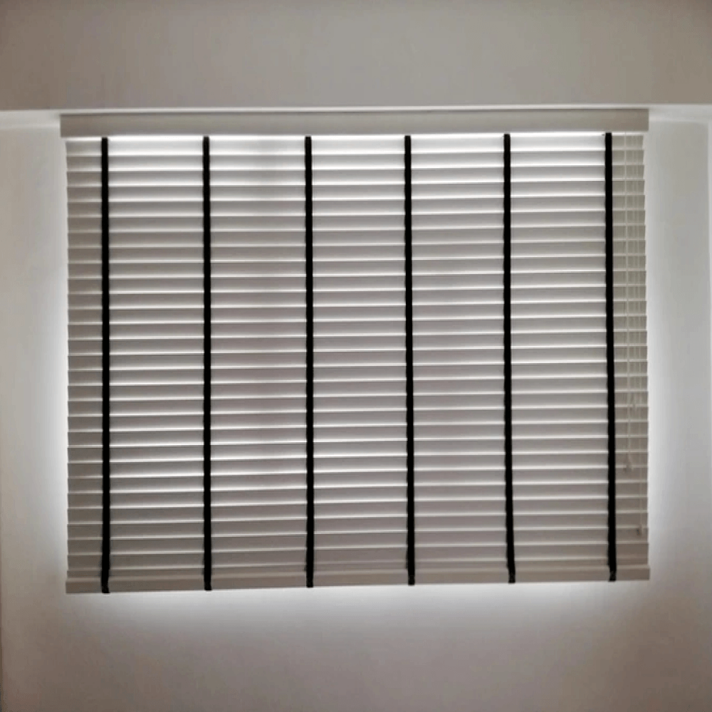 37 sunray venetian blinds white